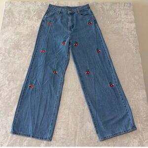 NWT Women's Embroidered Cherry High Rise‎ Wide Leg Denim Jeans 28 Light Wash